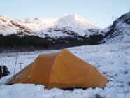 Camping in Gleann
Dubh-Lighe (Jan 2010)